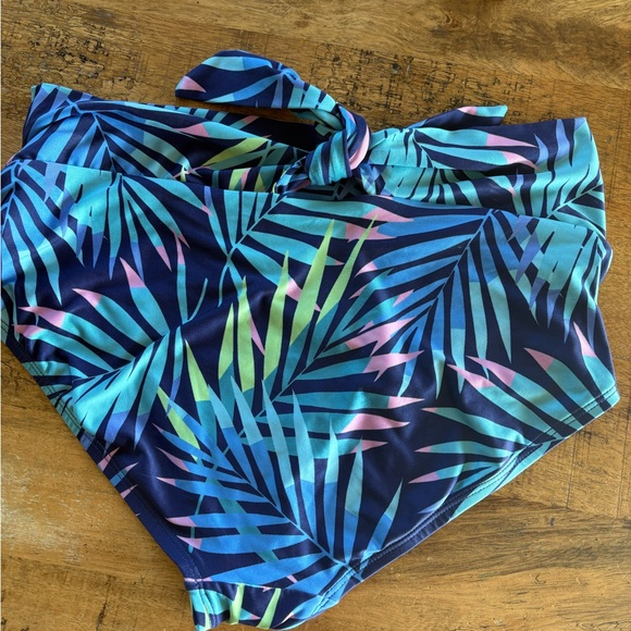 ModCloth Leaf Print Bikini Set Small Top Medium High Waist Bottoms - Picture 3 of 10